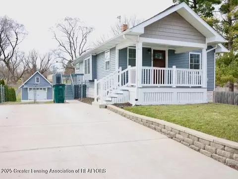 5016 Palmer St, Lansing, MI 48910