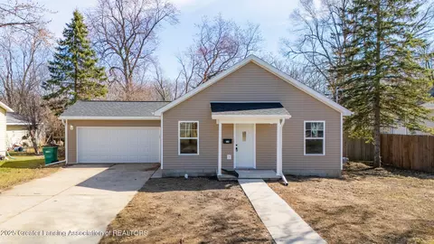 719 Frazer Ave, Owosso, MI 48867