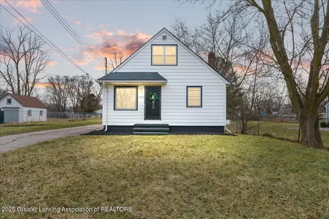 4905 Hughes Rd, Lansing, MI 48910