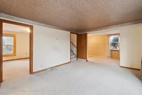 Living - 7808 North St, Eureka, MI 48833 photo 2 of 2