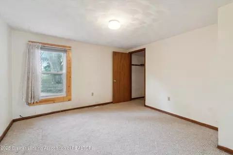 Bedroom - 7808 North St, Eureka, MI 48833 photo 3 of 4