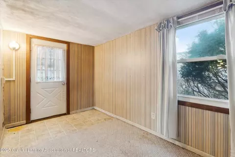 Entry Way - 7808 North St, Eureka, MI 48833 photo 1 of 1