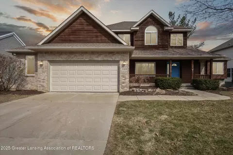 16909 Broadview Dr, East Lansing, MI 48823