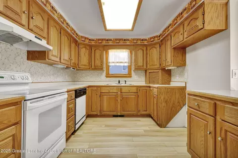 134 E Oak St, Ovid, MI 48866 photo 18