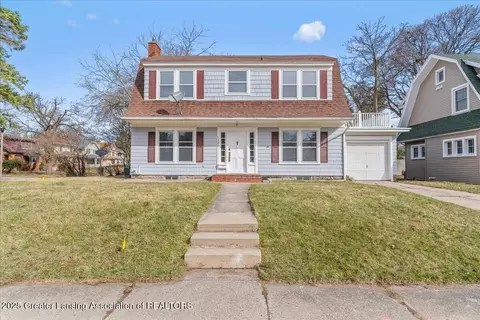 1326 W Shiawassee St, Lansing, MI 48915