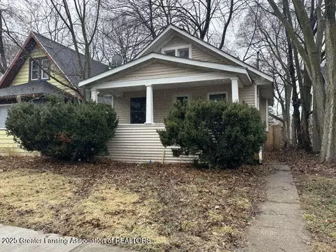 416 S Francis Ave, Lansing, MI 48912