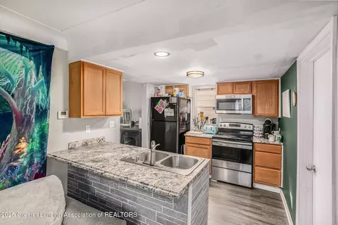 Kitchen - 1823 Bradley Ave, Lansing, MI 48910 photo 1 of 1