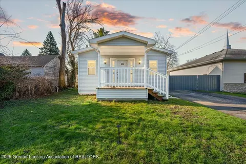 113 Astor Ave, Lansing, MI 48910