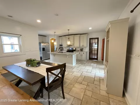 323 N Marshall Ave, Marshall, MI 49068 photo 11
