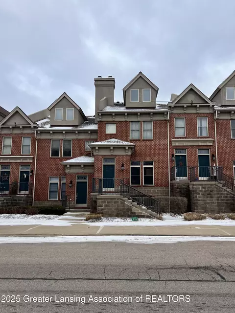 1349 Turner Rd #8, Lansing, MI 48906