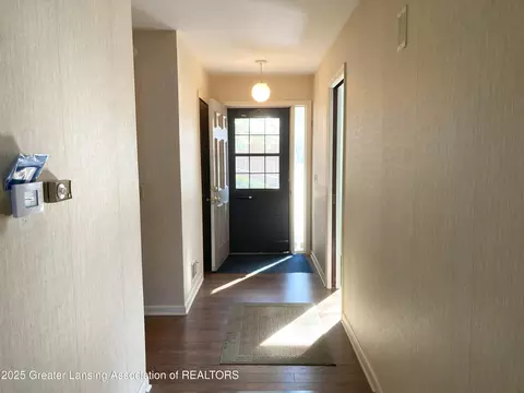 Entry Way - 912 Grenoble Dr #E, Lansing, MI 48917 photo 1 of 2