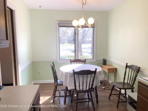 Dining - 912 Grenoble Dr #E, Lansing, MI 48917 photo 1 of 1