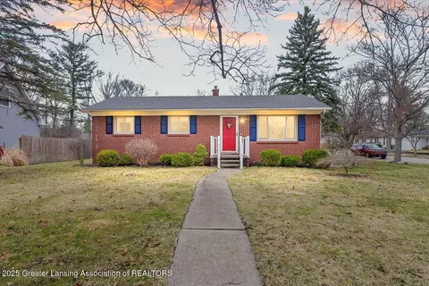 1677 Snyder Rd, East Lansing, MI 48823
