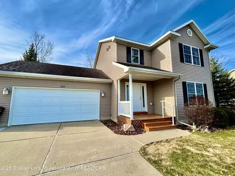707 Tims View St #77, Potterville, MI 48876