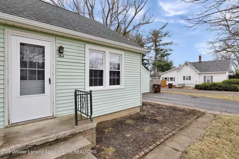 164 Cherry St, Dimondale, MI 48821 photo 5