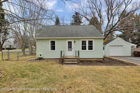 164 Cherry St, Dimondale, MI 48821