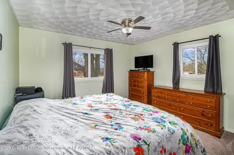 1899 E Webb Rd, Dewitt, MI 48820 photo 15