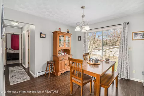 1899 E Webb Rd, Dewitt, MI 48820 photo 8
