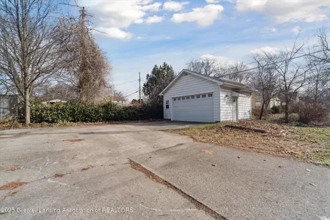 2219 Alpha St, Lansing, MI 48910 photo 23