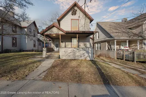 909 N Sycamore St, Lansing, MI 48906
