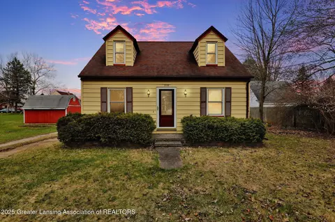 Exterior - 918 Maycroft Rd, Lansing, MI 48917 photo 2 of 6