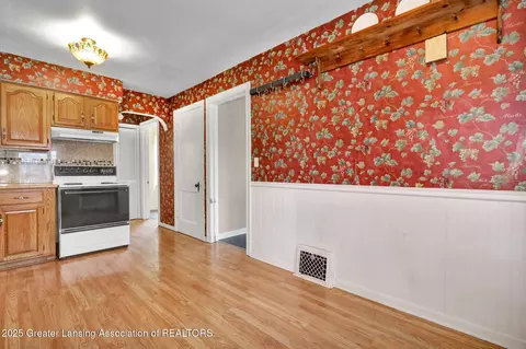 Other - 918 Maycroft Rd, Lansing, MI 48917 photo 5 of 9