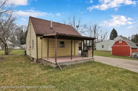 Exterior - 918 Maycroft Rd, Lansing, MI 48917 photo 4 of 6