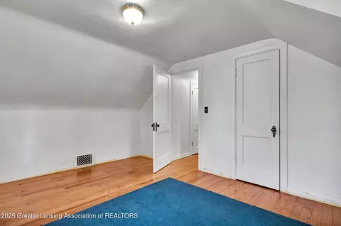 Bedroom - 918 Maycroft Rd, Lansing, MI 48917 photo 5 of 5
