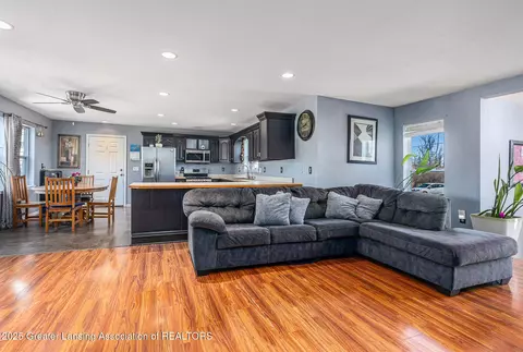33 N Alamando Rd, Shepherd, MI 48883 photo 6