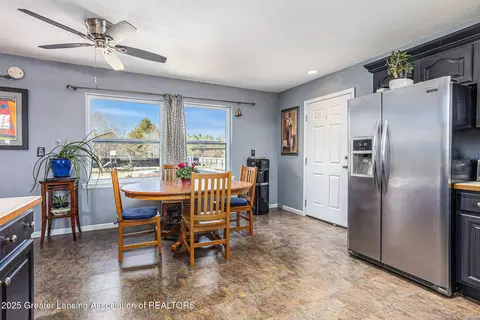 33 N Alamando Rd, Shepherd, MI 48883 photo 8