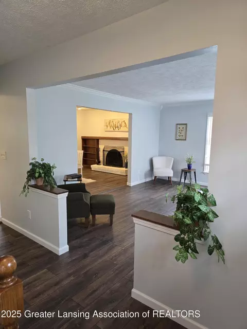 120 Granite Dr, Williamston, MI 48895 photo 3