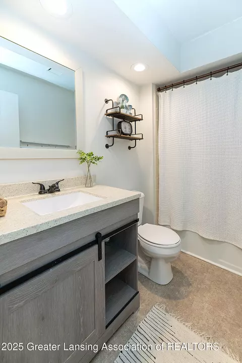 Bath - 1848 W Clark Rd, Dewitt, MI 48820 photo 2 of 3