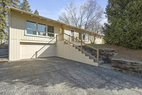 1418 Biscayne Way, Haslett, MI 48840