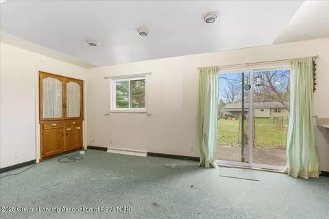 Living - 12916 Rambler Rd, Dewitt, MI 48820 photo 3 of 3