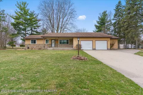 12916 Rambler Rd, Dewitt, MI 48820