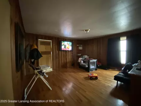 604606 Pine St, Owosso, MI 48867 photo 6