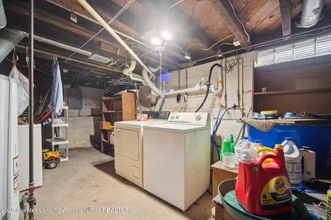 518 E Willard Ave, Lansing, MI 48910 photo 15