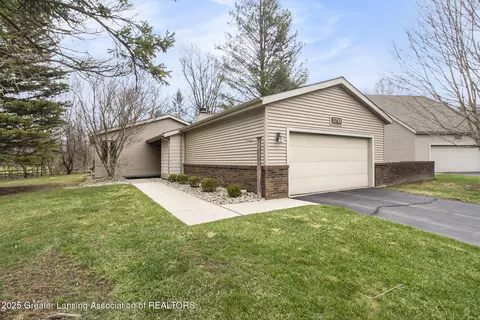 3710 Cavalier Dr, Okemos, MI 48864