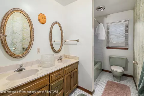 2775 E Howe Rd, Dewitt, MI 48820 photo 14