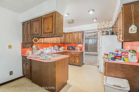 2775 E Howe Rd, Dewitt, MI 48820 photo 9