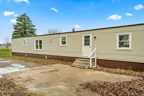 6865 S State Rd, Ashley, MI 48806 photo 4