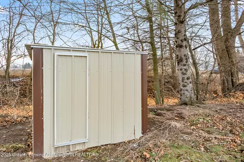 6865 S State Rd, Ashley, MI 48806 photo 5