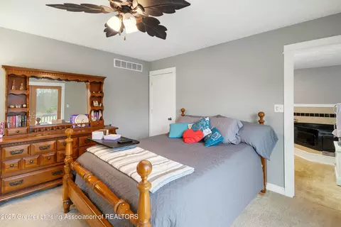 Bedroom - 9901 Friegel Rd, Perry, MI 48872 photo 3 of 11