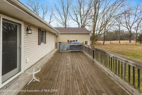 Exterior - 9901 Friegel Rd, Perry, MI 48872 photo 6 of 8