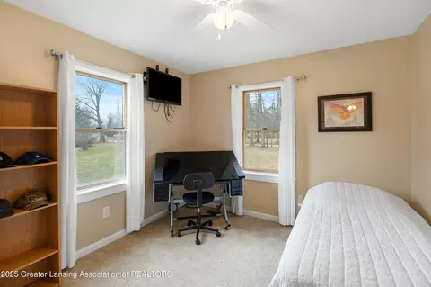 Bedroom - 9901 Friegel Rd, Perry, MI 48872 photo 5 of 11