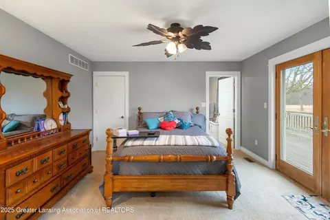 Bedroom - 9901 Friegel Rd, Perry, MI 48872 photo 2 of 11