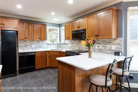 Kitchen - 11366 Wilson St, Dewitt, MI 48820 photo 1 of 6