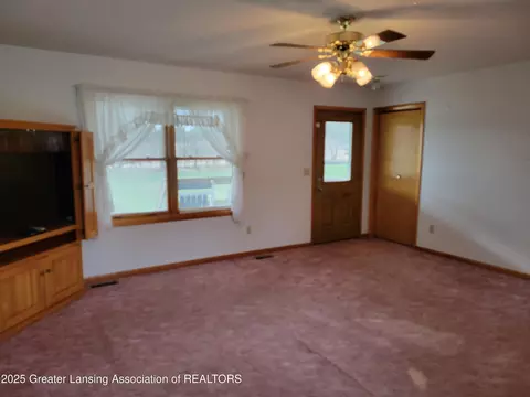 4600 Findlay Rd, Saint Johns, MI 48879 photo 5