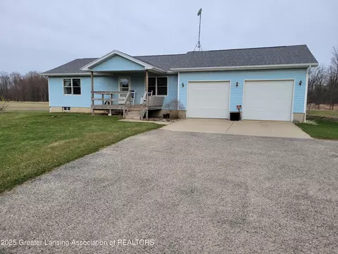 4600 Findlay Rd, Saint Johns, MI 48879 photo 2