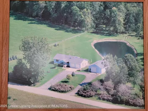 4600 Findlay Rd, Saint Johns, MI 48879 photo 3
